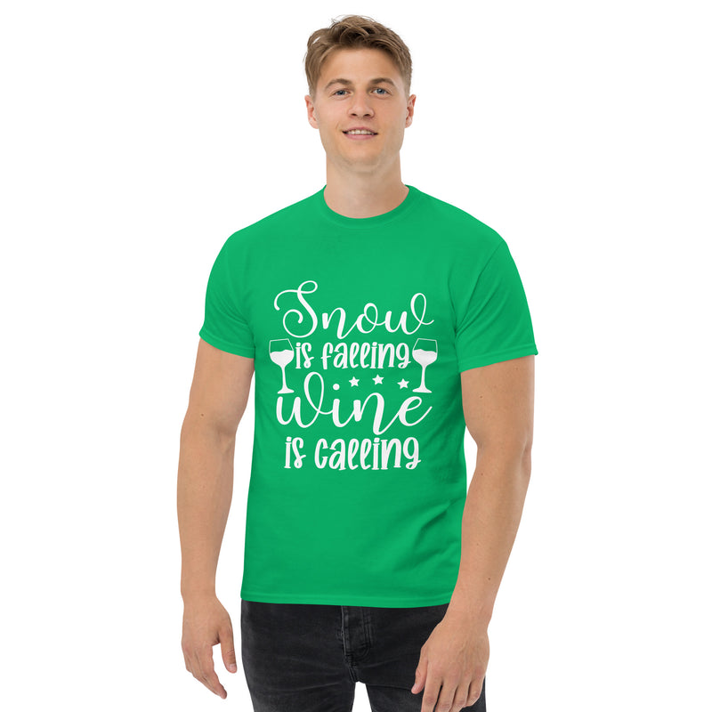 Camiseta clásica para hombre "Snow Is Calling Wine Is Calling"