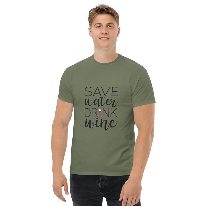 Camiseta clásica de hombre "Ahorra agua, bebe vino"